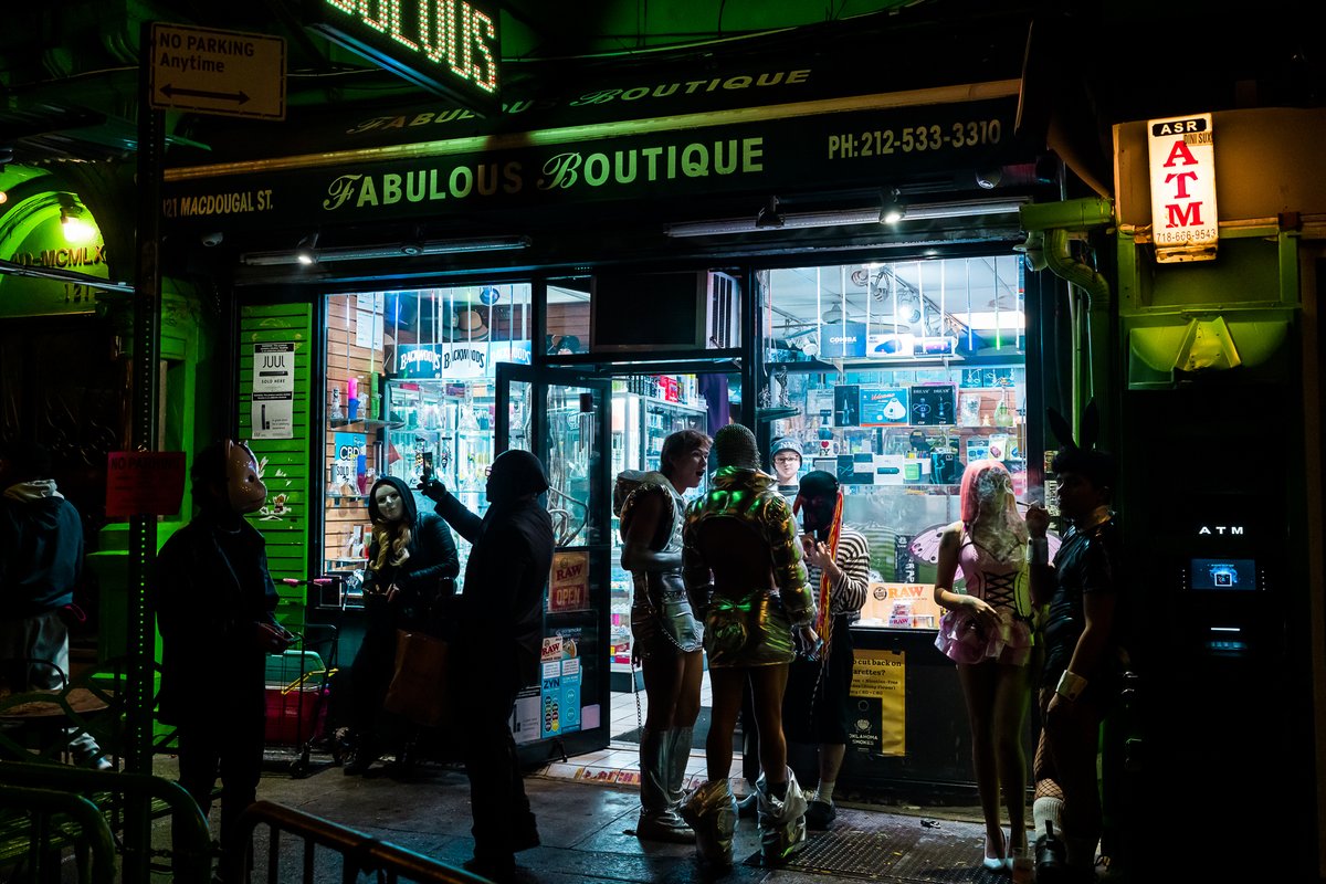 dave_krugman's tweet photo. Cinematic streets- Halloween in New York 👻🎃💀 https://t.co/OGgxPhpvRj