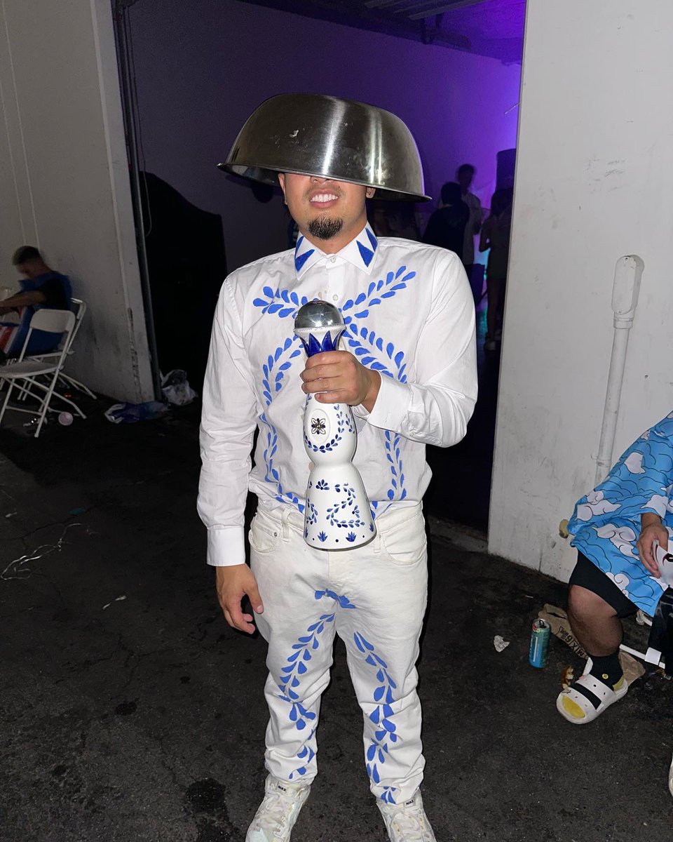 riverjay2's tweet image. Went all out for my Birthday/Halloween this year