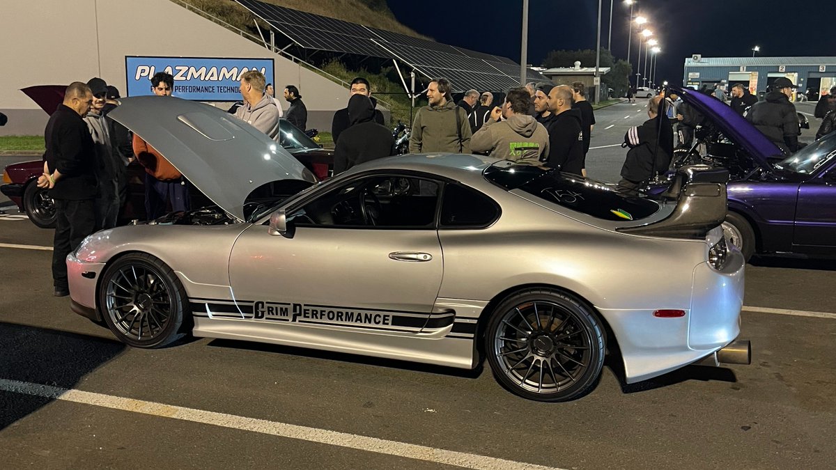 SydneyDragway's tweet photo. Tonight it's Aeroflow Performance Race 4 Real here at #sydneydragway #dragracing #offstreetracing https://t.co/13p2XIB2Ag