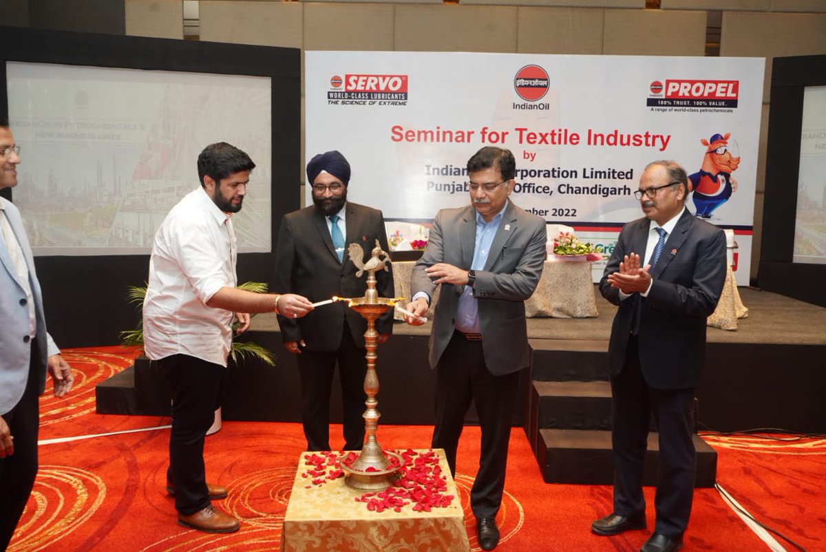 ioclpunjab's tweet photo. Dir(P&amp;BD) Mr. Sujoy Choudhury graced the seminar organized for textile Industry  @ioclpunjab. Valued customers all around Punjab, HP and Chandigarh attended the seminar. ED(PC) Sh. AS Sahney also interacted with customers.
#Petrochemicals
#Textile
#DirMktg_iocl 
#IndianOilcl https://t.co/5cFapTeOR7