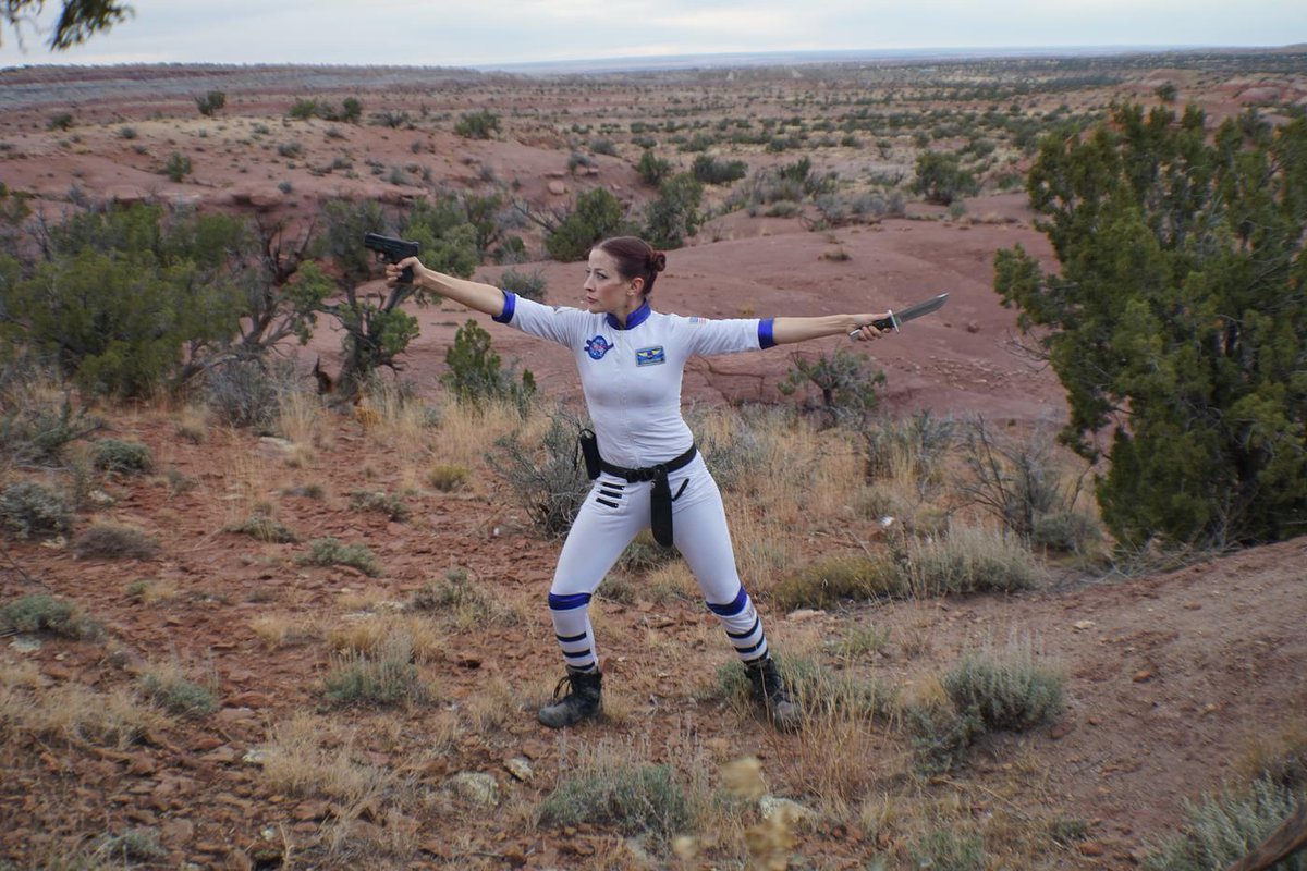 TheBandFamous's tweet photo. https://t.co/2bD3uyVxPC Asskicking Asstronaut Part 2 #happyhalloween #happy #halloween #halloween2022 #happysamhain #samhain #asstronaut #asskicking #asskickingasstronaut #cosplay #costume #warrior #spiritualwarrior #nasa #astrobabe #astronaut #spacebuns #o.. https://t.co/m8uIVMhLCN