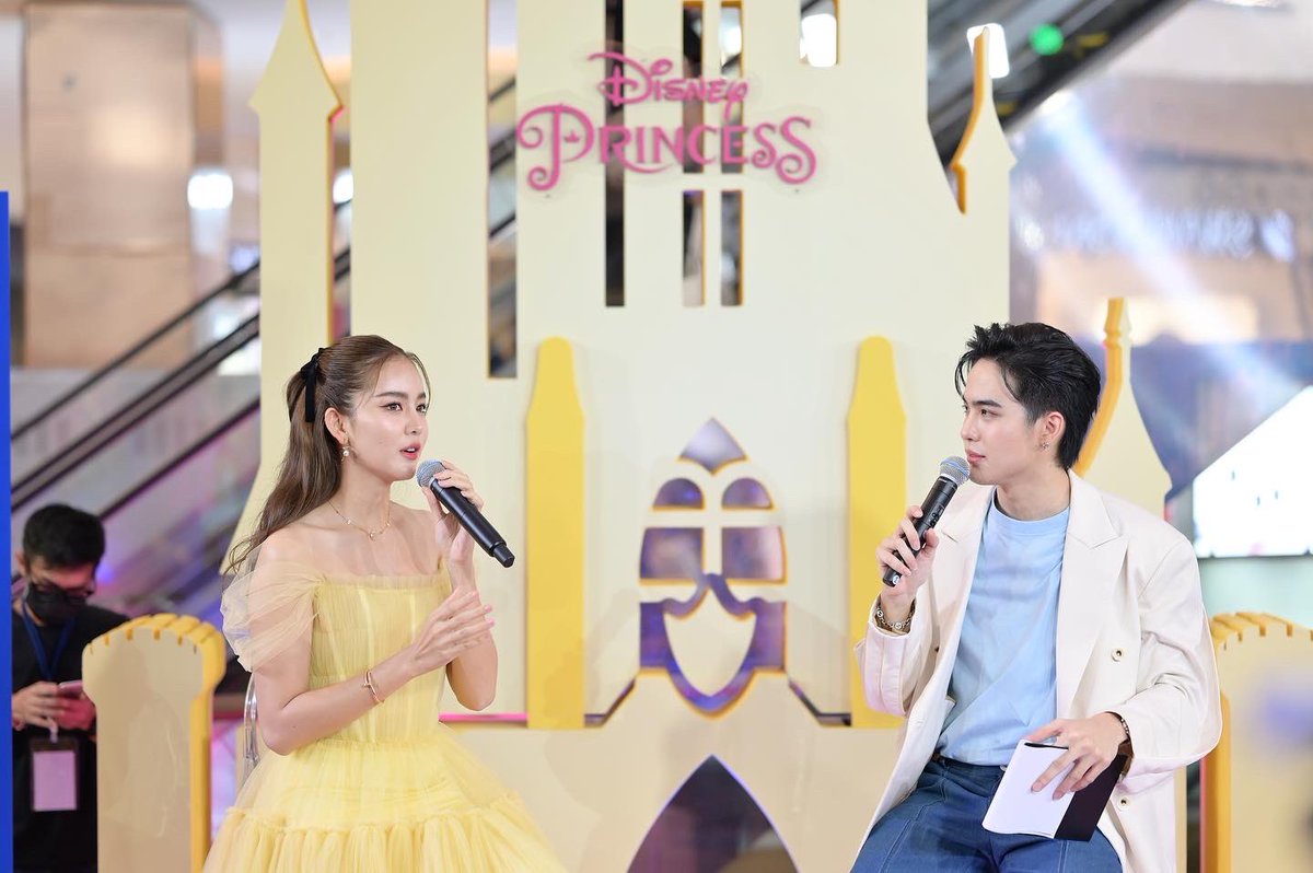 conversation_tl's tweet photo. 💙A magical day with our beautiful bow_maylada ✨💫

#Kedsthailand
#Kedsdisney
#ConversationThailand
#kovasin 

#Kedsthailand
#Kedsdisney
#ConversationThailand
#kovasin https://t.co/w03BinDaHb