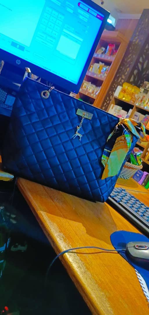 #مسابقة سريعه♥️
اعمل رتويت وخليك قريب🥰♥️