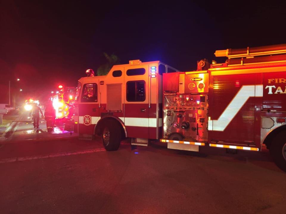 SFREST's tweet photo. 🔥Working Fire🔥

#SFREST was on scene of a residential structure fire in the city of Tamarac with Lauderhill Fire Rescue, North Lauderdale &amp; Tamarac Fire Rescue. 

Units Assigned: BC15, BC44, BC57, CN26, E15, E41, E44, Q78, R15, R278, R36, R41, R44, R73 https://t.co/aO851d8Tem