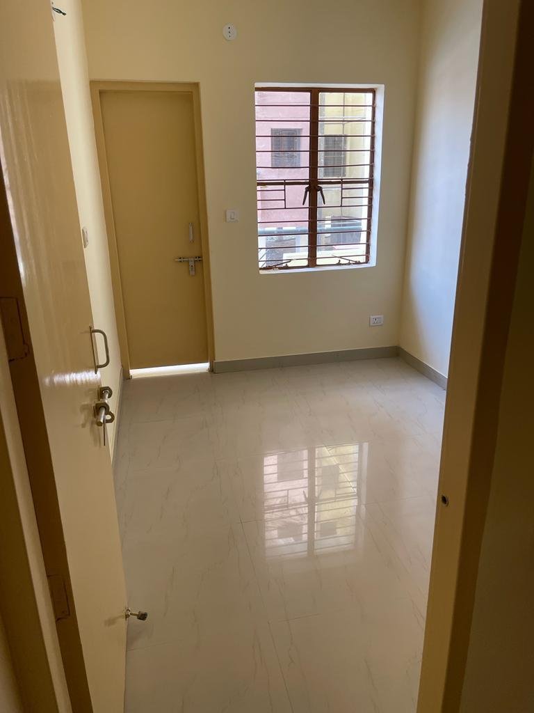 ANI's tweet photo. PM Narendra Modi will today hand over new flats to families who used to live earlier in Delhi’s jhuggi-jhopdis.

Phase I of the Project has been completed and 3,024 flats are ready to move in. These flats have been constructed at a cost of about Rs 345 crores. https://t.co/O4Qvm8g80e