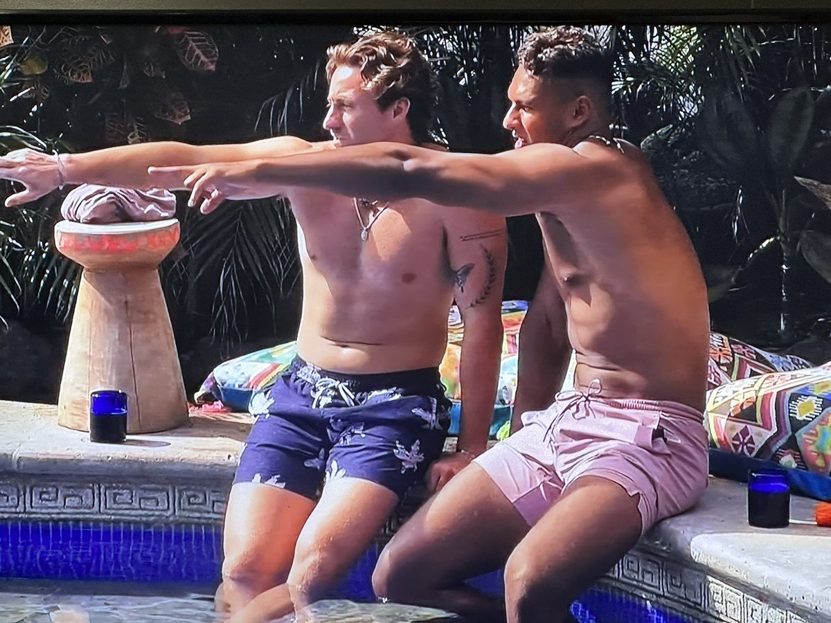 RoseUnnoticed's tweet photo. James has been replaced
#BachelorInParadise #bachelorinparadiseabc #RoseUnnoticed https://t.co/9rS0mQDZLK
