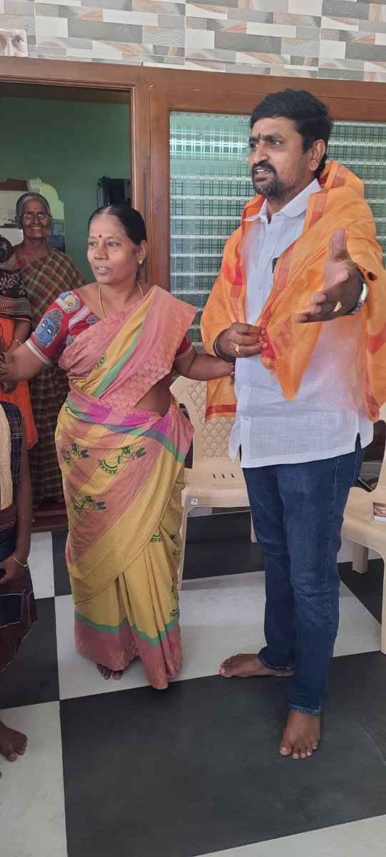 maniammal03's tweet photo. பாரதிய ஜனதா கட்சி ஈரோடு தெற்கு மாவட்ட புதிய தலைவராக பொறுப்பேற்றுள்ள அன்பு தம்பி  மதிப்பிற்குரிய திரு வேதானந்தம் அவர்களுக்கு வாழ்த்துக்கள் அவர்களுடைய பணி மென்மேலும் சிறக்கட்டும்
@BJP4ErodeSouth 
@BJP4TamilNadu https://t.co/uoYELKXmXs