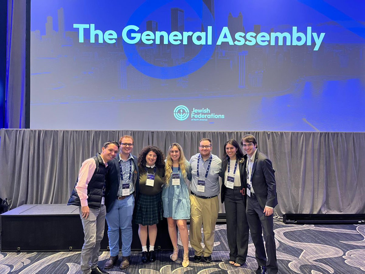 abrampberry's tweet photo. I had such a good time at the Jewish Federations of North America #GeneralAssembly22 in Chicago.
I love getting to engage with and learn from inspiring leaders in the Jewish community.
And also, I love my friends. 💙 https://t.co/FLfo3J3jcu