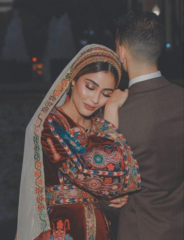 arabwomenn's tweet photo. Jordanian couple. https://t.co/jDCdJKjgfp