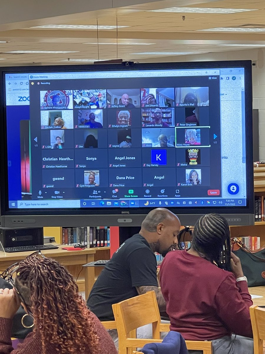 Ms. Whitaker, ICN Senior Class Pres. and Ms. Young, treasurer presented to the ICN Alumni Asso. A very professional proposal on behalf of their class. <a href="/ICNorcomHigh/">I.C. Norcom High</a> 
<a href="/ebracyPPS/">Dr. Elie Bracy III</a> <a href="/PortsVASchools/">Portsmouth Schools</a>