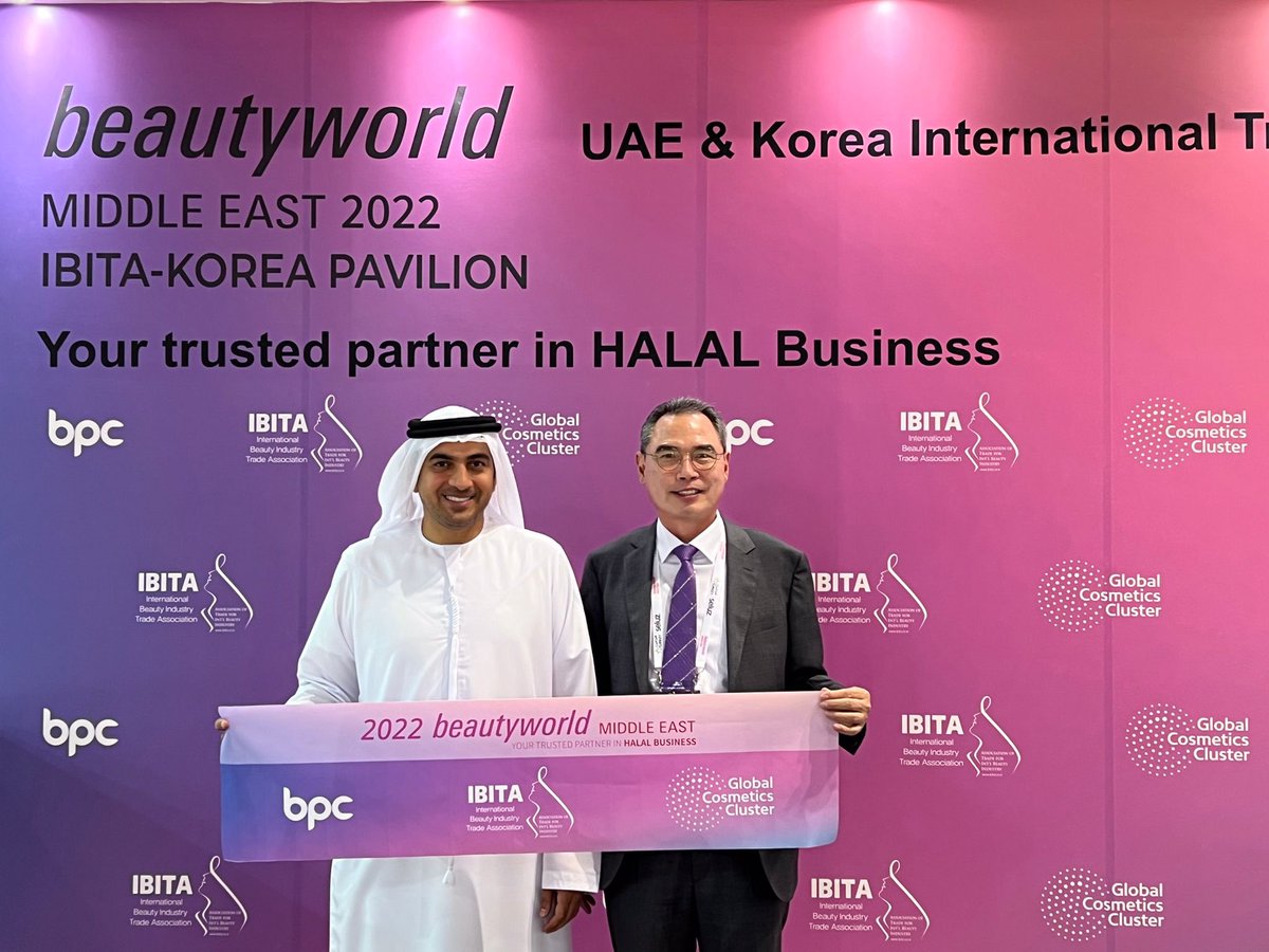 abdullaay's tweet photo. During #beautyworld 2022 BPC signed representation and #marketaccess  agreement with Mr. JT, Youn CEO of IBITA International Beauty Industry Trade Association https://t.co/o7eWdGusST