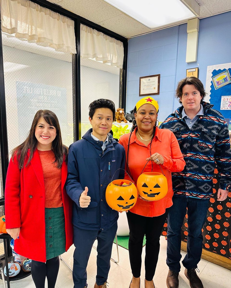 HoanDHuynh's tweet photo. Happy Halloween! We dropped off treats today at our public schools throughout our communities! So much fun seeing so many creative costumes! #TeamHoan #HoanforStateRep #Chicago https://t.co/iHrJK9QHow