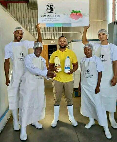 KasiEnterprises's tweet photo. Meet Nkosana Mtimkulu, the co-owner of South Western Dairy, a family-owned, milk processing business. 

Nkosana and his father babu Stephen Mtimkulu started dairy farming in 2010 at their family farm in Groot Marico, North West.

[Thread] https://t.co/mVW70KL4GN