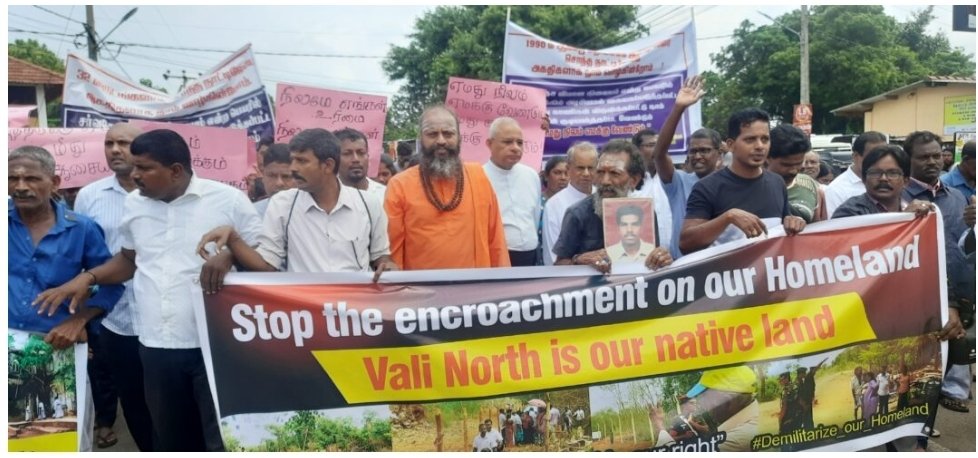 kavinthans's tweet photo. A protest calling for the release of Native land under the Military occupation in Vali North in Jaffna and to put an end to the encroachment has started in Tellippalai today, with the participation of Jaffna University students, public and religious leaders.

#SriLanka https://t.co/PjAecUFqHP