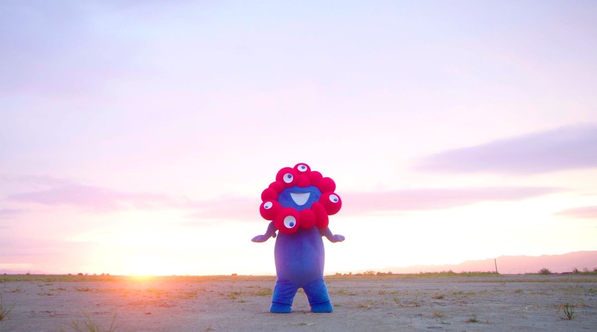 GearoidReidy's tweet photo. Great Myaku-Myaku stands in a desolated wasteland from which he has eliminated all organic life. 

Soon, all of your planet will become a desiccated husk. https://t.co/4bfe1pS9mW
