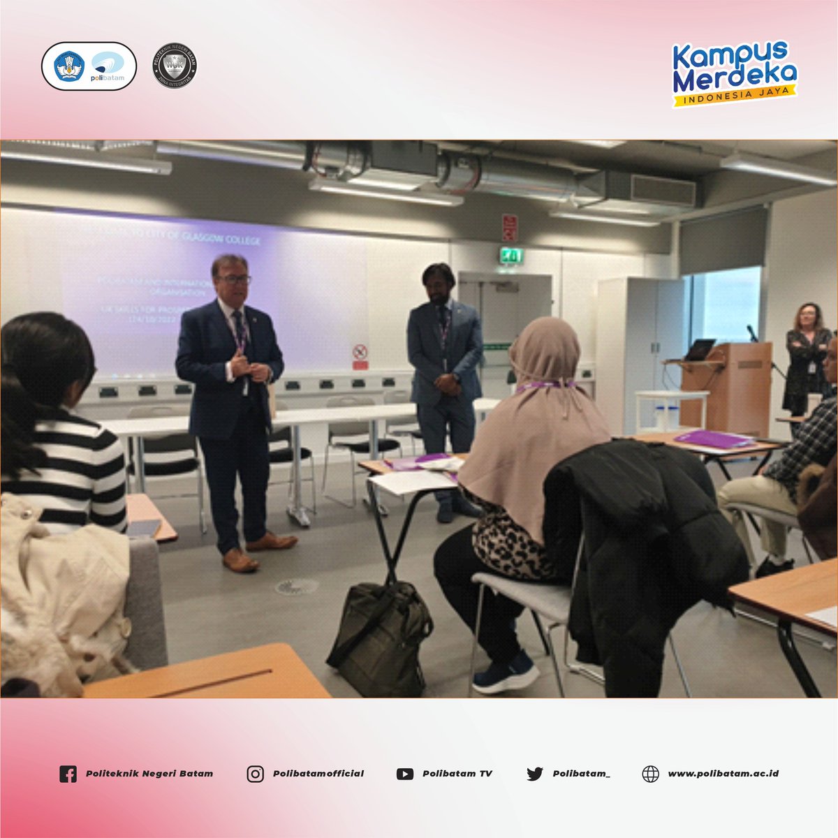 polibatam_'s tweet photo. Program Pertukaran Fakultas β3 Tema Ekuitas, Kualitas dan Relevansiβ Di City of Glasgow College, Inggris
Hai #SobatPolibatam berita selengkapnya silahkan klik https://t.co/9VEdR7msFH
#KampusPBL #Polibatam #SfPIndonesia #SkillsforProsperity @IndonesiaILO https://t.co/plHwEXYLN7