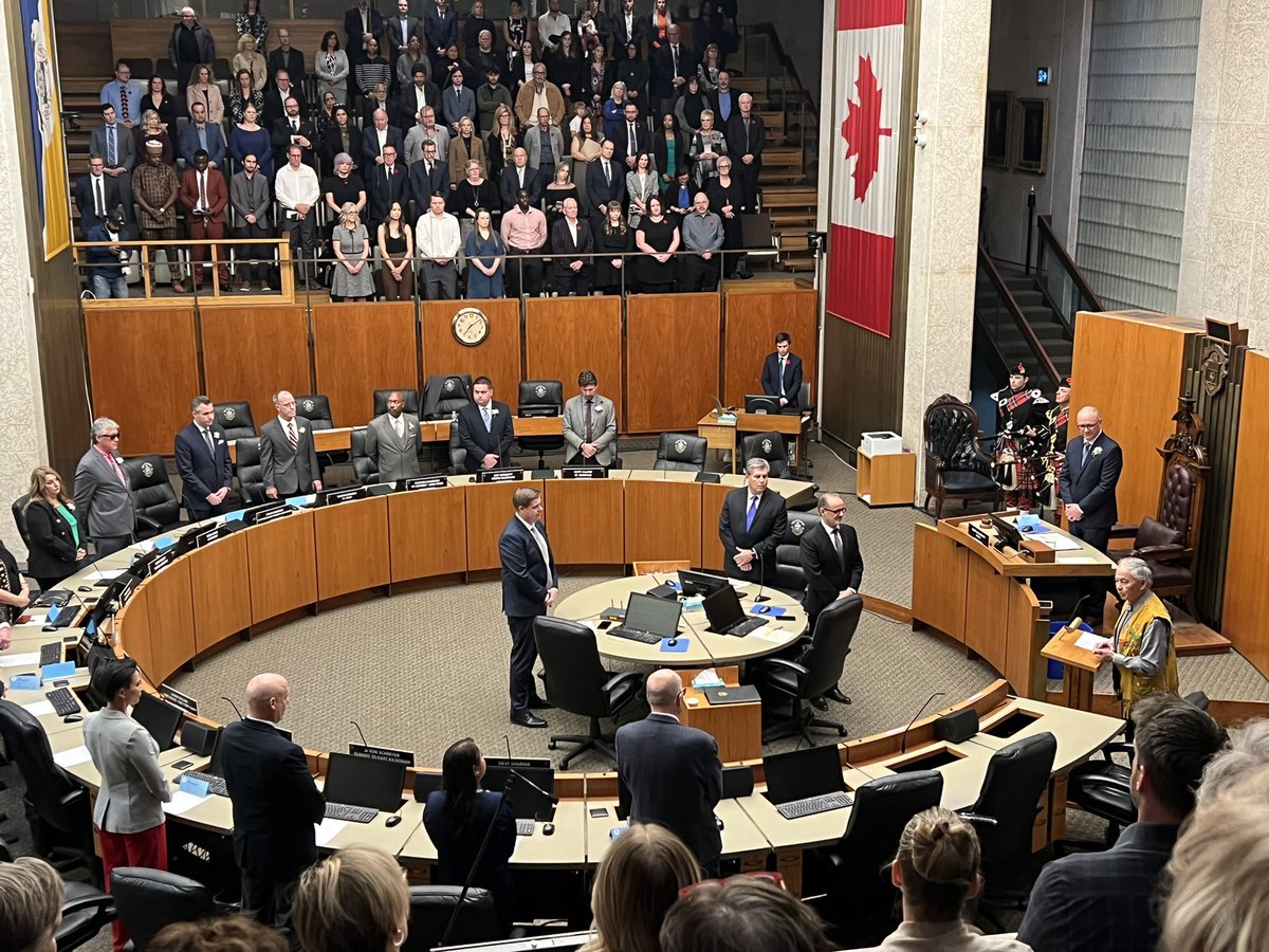 harveybrar's tweet photo. It was a great honour to attend the swear in ceremony for Mayor @ScottGillingham. Congratulations to Scott and all the City Councillors who got elected to represent Winnipeger’s.

Special thanks to @JaniceLukes for the invite. https://t.co/9id8LO6A3B