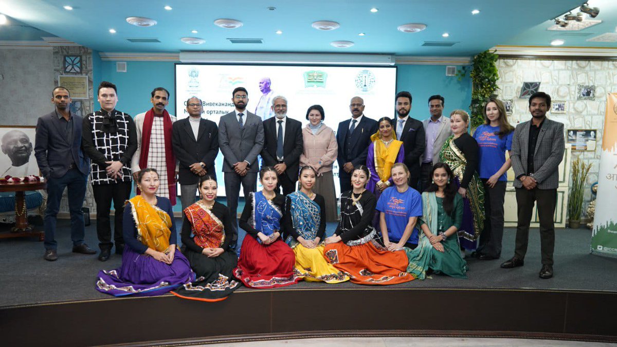 indembastana's tweet image. On 31 October, Embassy and @iccr_astana celebrated Unity Day at the National Academic Library   featuring a photographic exhibition on the life of Sardar Vallabhbhai Patel.   

#SardarVallabhbhaiPatel #NationalUnityDay2022