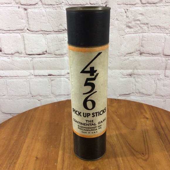 So good I had to share! Check out all the items I'm loving on <a href="/Poshmarkapp/">Poshmark</a> from <a href="/Kells_Treasures/">Kellstreasures</a> #poshmark #fashion #style #shopmycloset #sharegroup #vintage: posh.mk/dJneOriuCub