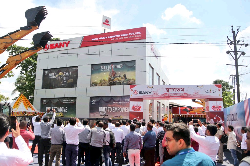 নক্ষত্র Nakshatra on Twitter "India's Leading Heavy Equipment & Construction Machinery