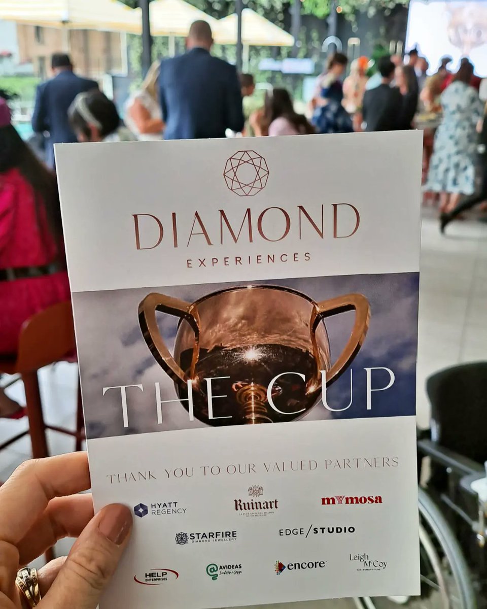 Cup Day 🏆 Thanks for such a fun afternoon @leighmccoy_ and a very special event with @diamond_experiences raising funds for Help Enterprises - equine assisted therapies. ✨️🥂👏

#MelbourneCup #Networking