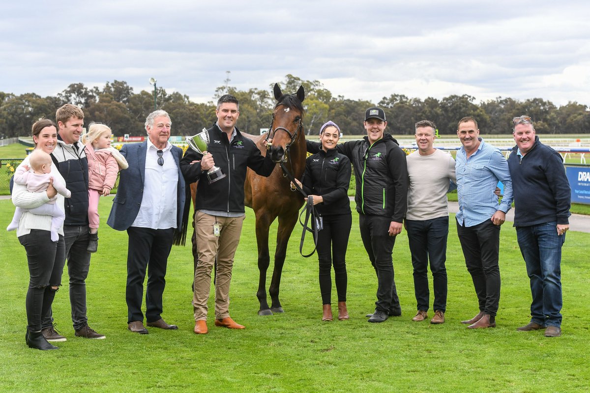 Country Racing tweet media