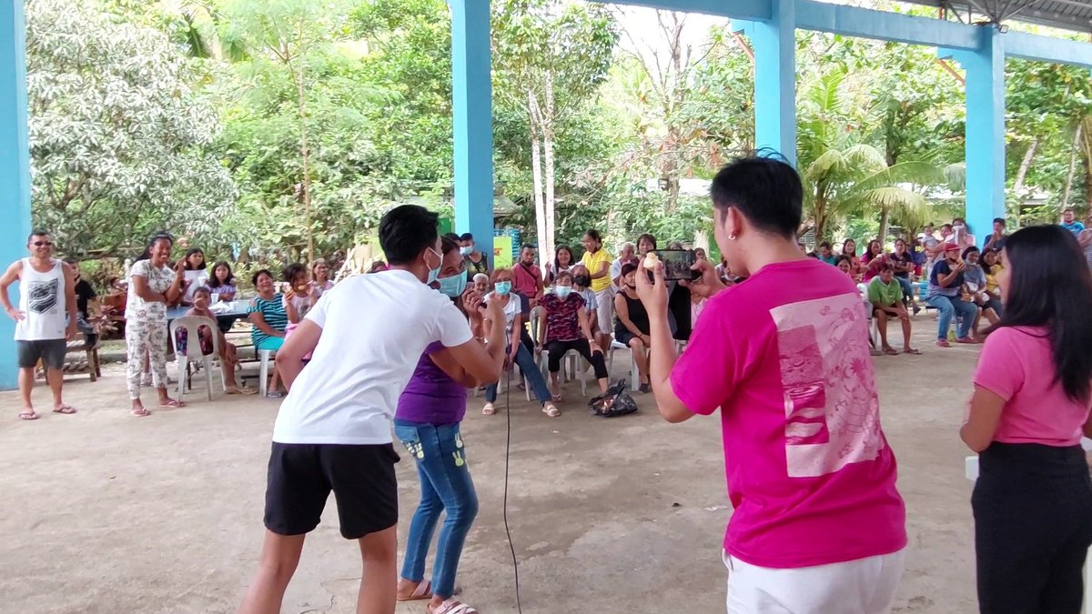 avyanPH's tweet photo. After our palugaw, residents were hyped through a mini trivia game. AVYAN prepared small prizes for our winners. 🥇
Simultaneously, Madalagnon kids had a psychosocial activity conducted by some AVYAN members.🎨🧸
#BueoliganAklan
#HelpAklan
#AVYAN
📷: Anthony Carpio's IG (4th) https://t.co/piMXvt6Zep