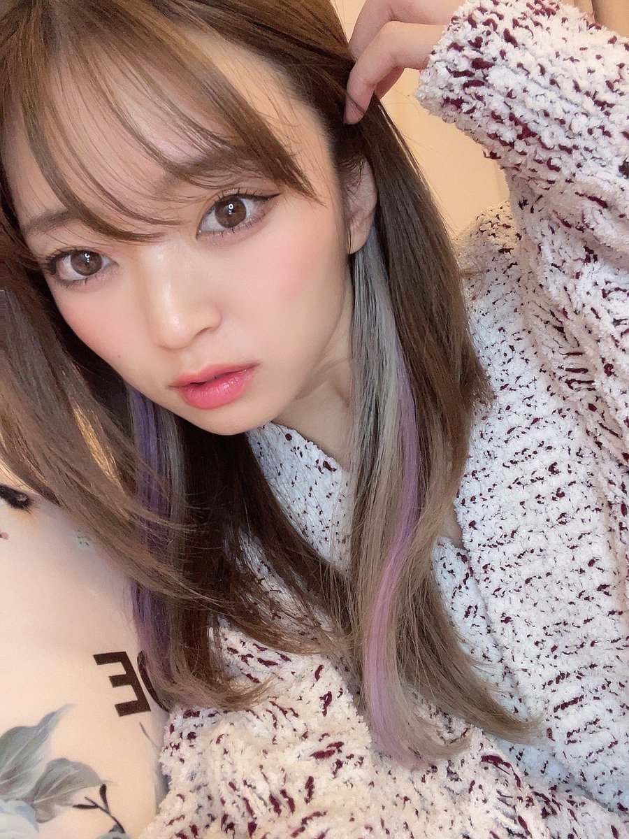 manae_miyakoshi's tweet photo. 11月もよろしくね🫶 https://t.co/t2C4BHTHIG