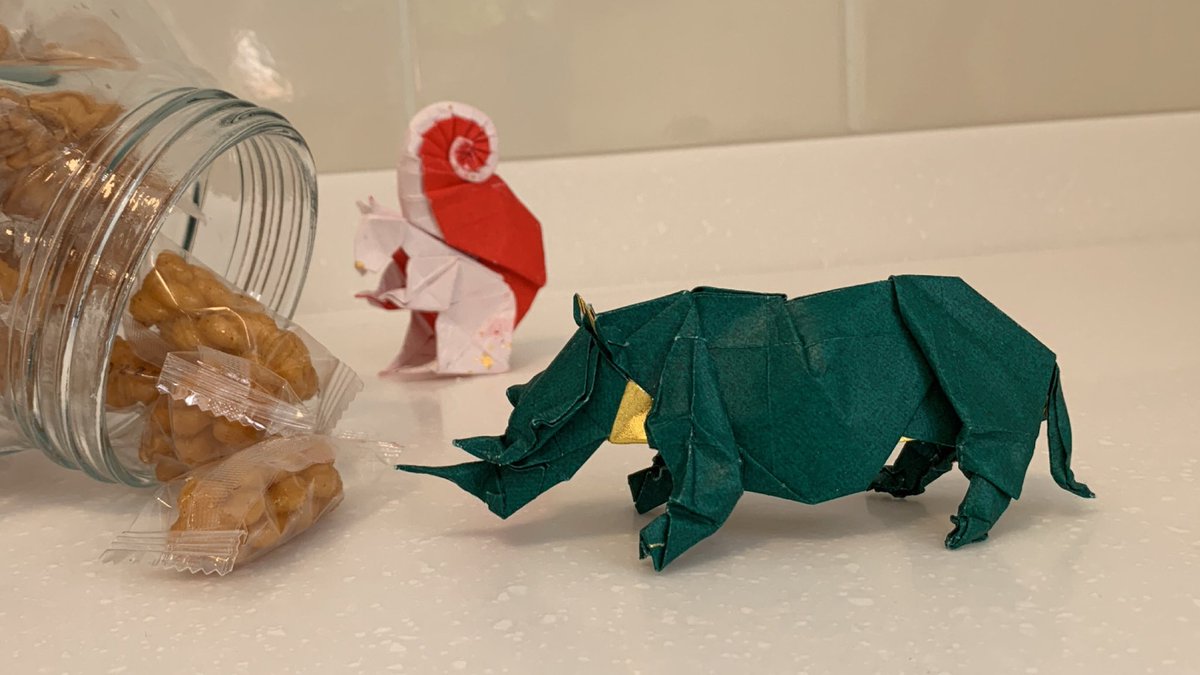 sumayaalanazy's tweet photo. Origami Rhinoceros 
Designed by satoshi Kamiya 
25cm x 25cm https://t.co/8pRnNVDhY8