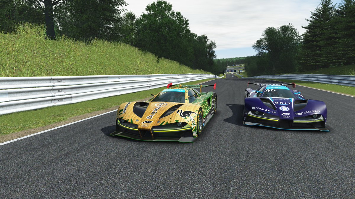 rccoworldex's tweet photo. Congratulations to @julius_mrtn and Steffen Walter – winners of World eX Bizz at Mosport! Great racing and networking.

⚡️🌎 #electrifyingtheworld #worldex #bizz #networkingathighspeed https://t.co/rGIKrCFdIr