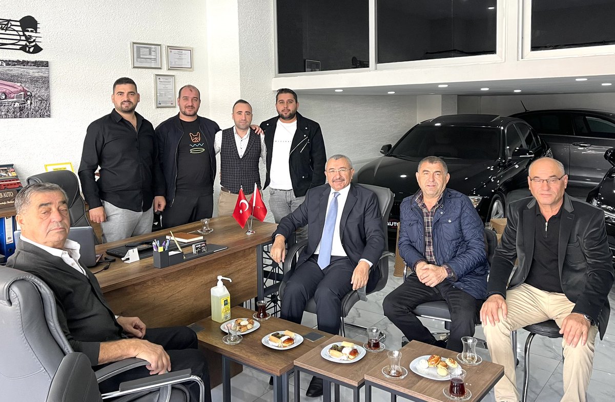 bbismailerdem's tweet photo. “Çay koy geliyorum; Çayı koydum bekliyorum”

Saygıdeğer komşumuz Celel Buldur beyin çay davetine icabet ettim, hoş sohbette bulunduk. Celal beye ve Buldur aile fertlerine misafirperverlikleri için çok çok teşekkür eder bol bereketli kazançlar temenni ederim. https://t.co/rua3Rs1ixO