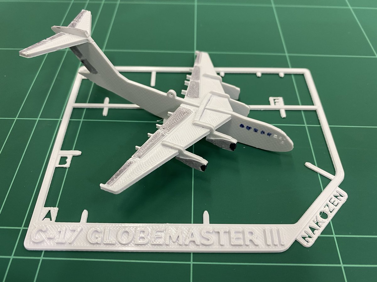 VRMath2's tweet image. I made a C-17 GlobeMaster. @qutlibrary @QUTEship @MakerClubQUT #makerCorner