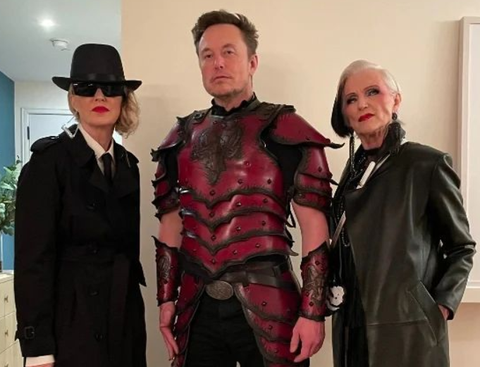 theasxz's tweet photo. @rucatrader @elonmusk He looks like DK from DOTA 2 lol https://t.co/KDf2p7Ftoq
