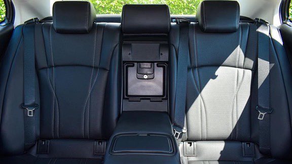 dresdenmotors's tweet photo. 2023 Lexus ES350 Ultra lLuxury
للمزيد من المعلومات اتصلوا بنا
📞 +971 4 333 1988
#dresdenmotors
.
.
.
#lexusxcc #lexusrx570victory #dubailuxurycars #carspotters #carslovers #carswithoutlimit #carsoftheday #gtacars #cars4life #carslover #carsinstagram #igcars #carshopping https://t.co/4rMHa7Cjb2