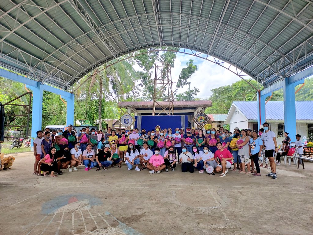 avyanPH's tweet photo. AVYAN's Donation Drive was a success!
Thank you so much to all our partners, donors and volunteers. 🌸
#BueoliganAklan
#HelpAklan
#AVYAN https://t.co/pk8hcRpRux