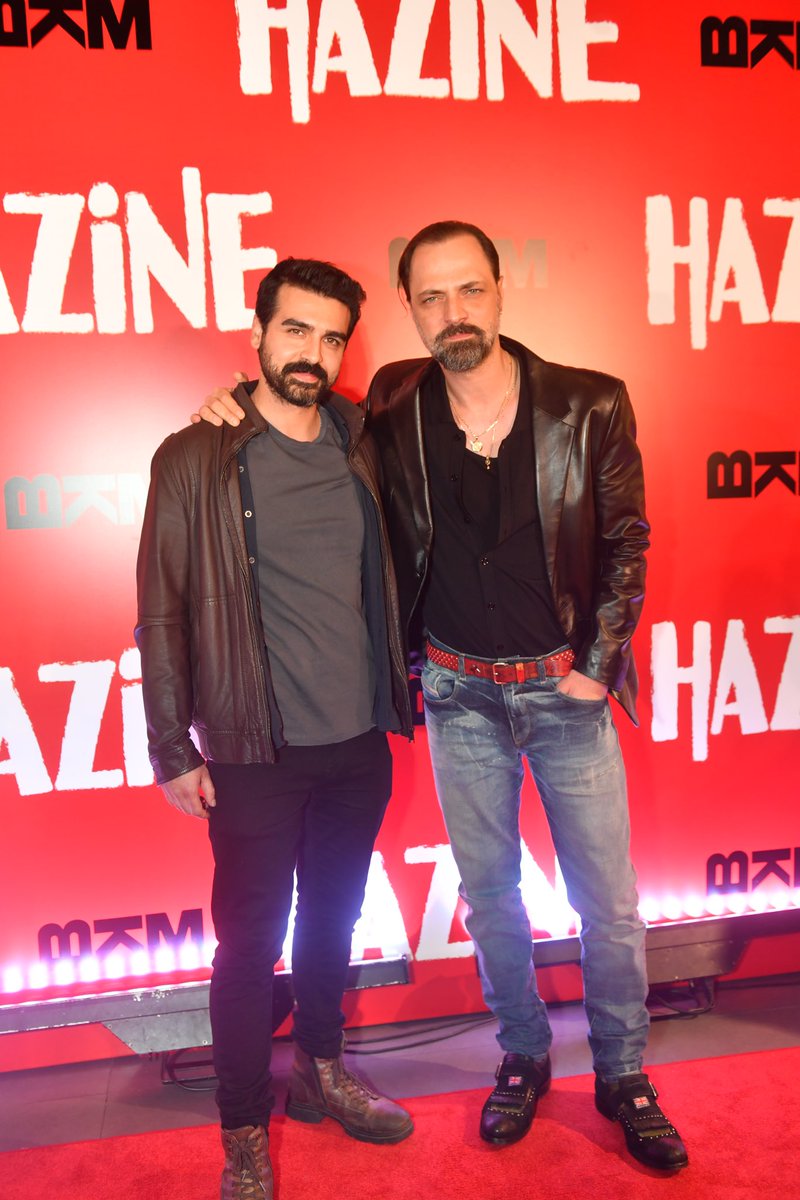 TvDunyasii's tweet photo. #Hazine Galası’ndan 💥

#DevrimÖzkan #HazalSubaşı #UrazKaygılaroğlu ve #ErtanSaban https://t.co/rqgmQ0NOcV