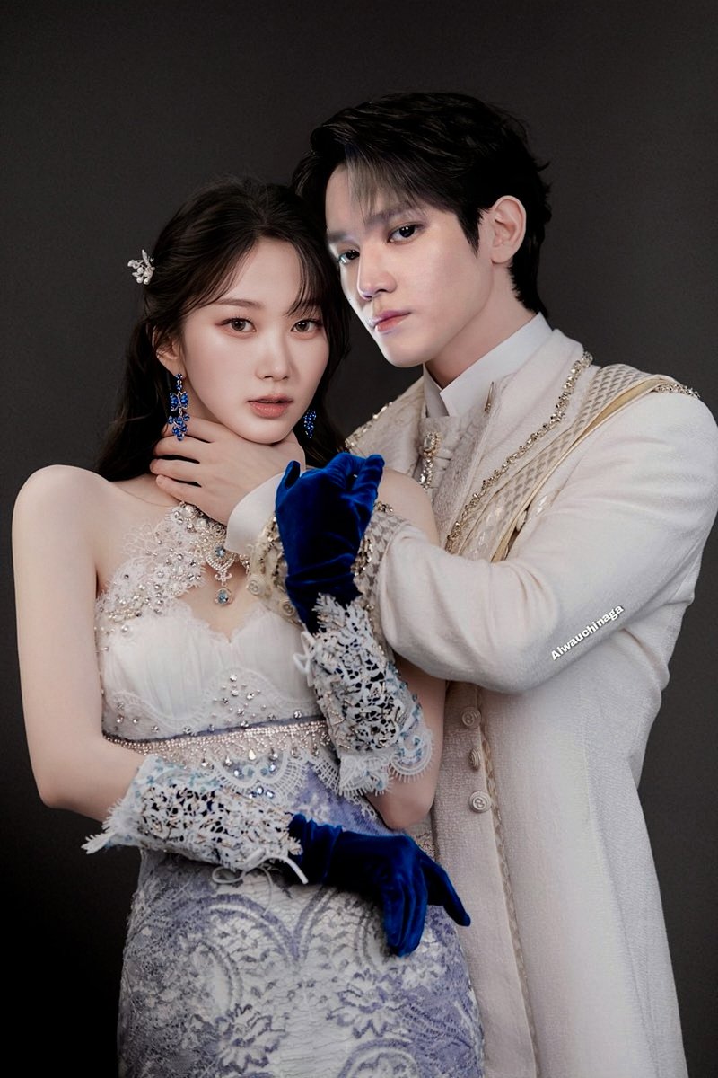 errychandesu's tweet photo. Bisa bisanya ketagihan gonta ganti muka cowoknyaa 😭 kalau kata gue sih gi, milih sambil merem pun gak bakalan rugi 😭😭
#yangselle #taeselle #astermoon https://t.co/dJZw2AOgZx