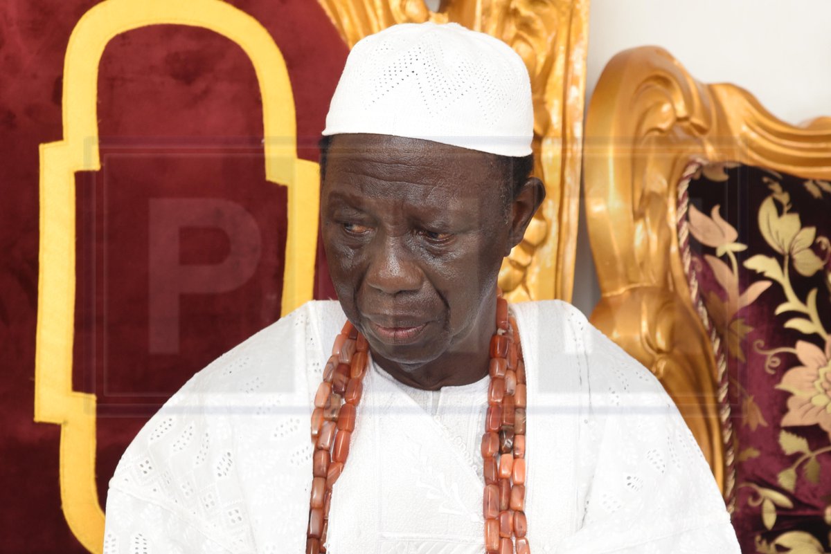 prophethezekiah's tweet photo. My Courtesy visit to HRM OBA JOSEPH OLUBIYI TORIOLA (AJIBISE OGO 1), THE OGUNSUA OF MODAKEKE. Long Live the King.
#prophethezekiah
#modakeke
#osunstate
#stayhappening
#PHMedia https://t.co/KFMmrtF9Zs