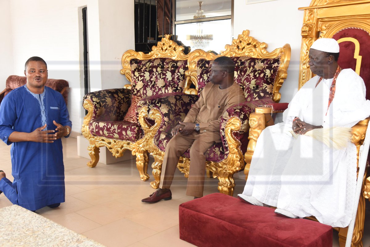 prophethezekiah's tweet photo. My Courtesy visit to HRM OBA JOSEPH OLUBIYI TORIOLA (AJIBISE OGO 1), THE OGUNSUA OF MODAKEKE. Long Live the King.
#prophethezekiah
#modakeke
#osunstate
#stayhappening
#PHMedia https://t.co/KFMmrtF9Zs