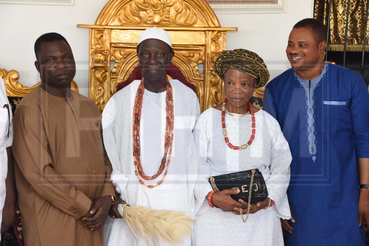prophethezekiah's tweet photo. My Courtesy visit to HRM OBA JOSEPH OLUBIYI TORIOLA (AJIBISE OGO 1), THE OGUNSUA OF MODAKEKE. Long Live the King.
#prophethezekiah
#modakeke
#osunstate
#stayhappening
#PHMedia https://t.co/3gxCdQkjSX