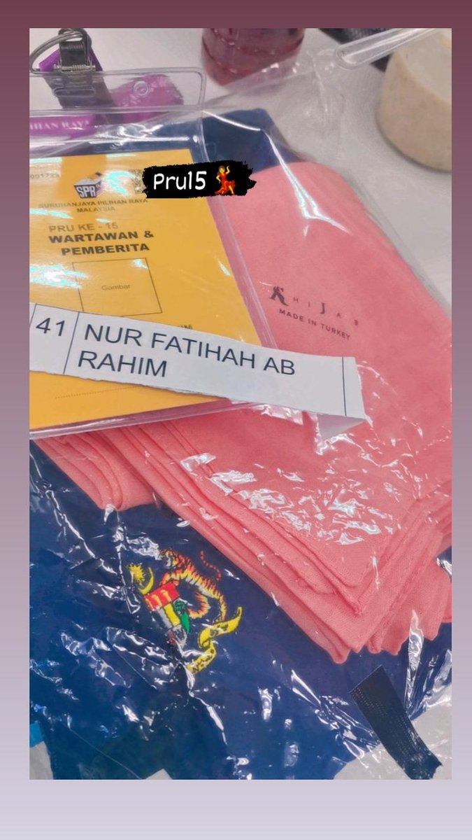 meowmisro's tweet photo. Pru14 kita student Pru15 kita Pelapor ... 5 tahun yg berlalu dengan pelbagai rezeki &amp; pengalaman baru, orang baruu.. 😬 https://t.co/vnRiL7ZXLI