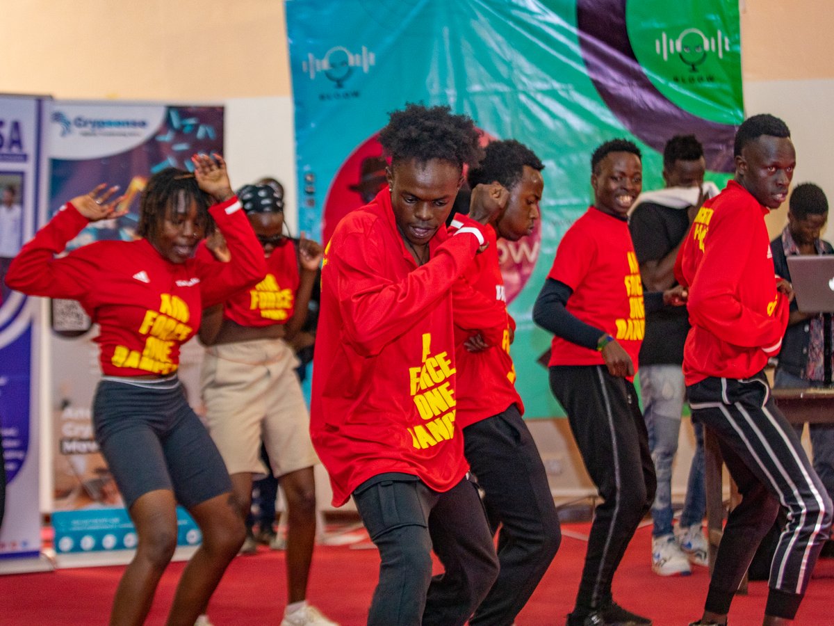 BloowGlobal's tweet photo. What an outstanding performance by Air Force One Dancers.

These dancers put all their passion into their performance and made us feel like we were part of the show.

#bloowafrica #bloowglobal #BloowExperience #bloowcampustour https://t.co/GjnnxpoVKT