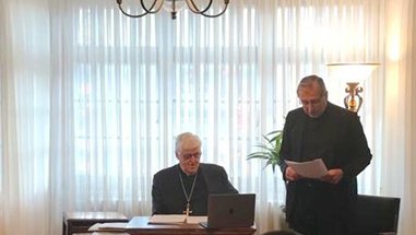 PontAcadLife's tweet photo. “Medical Aid for the Dying, Not Medical Aid in Order to Die”: Conference to Priests of the Cercle sacerdotal de Montréal by Bishop #Simard, of the @PontAcadLife / A Report by Father Fernando Mignone https://t.co/LiGt4jWqRB @diocesemontreal https://t.co/vPHnQcEcI7