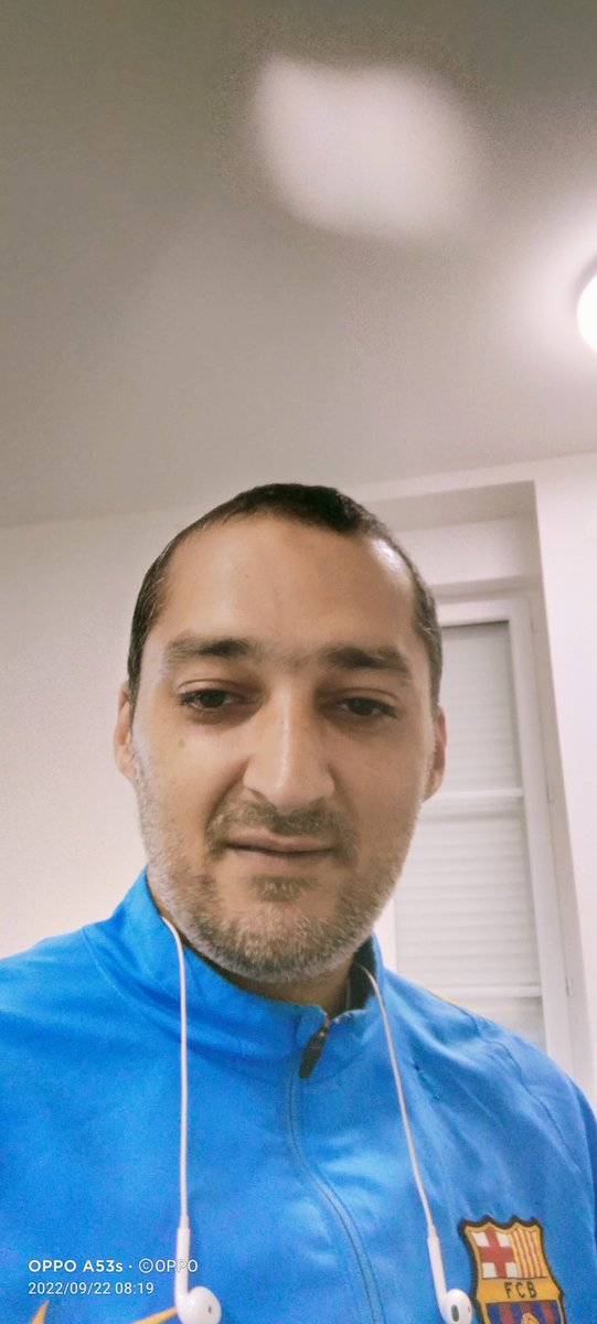 David51084396's tweet photo. Salut tout le monde, juste pour vous souhaiter une bonne journée et prenez soin de vous 😜 https://t.co/OpkRjCYIN1