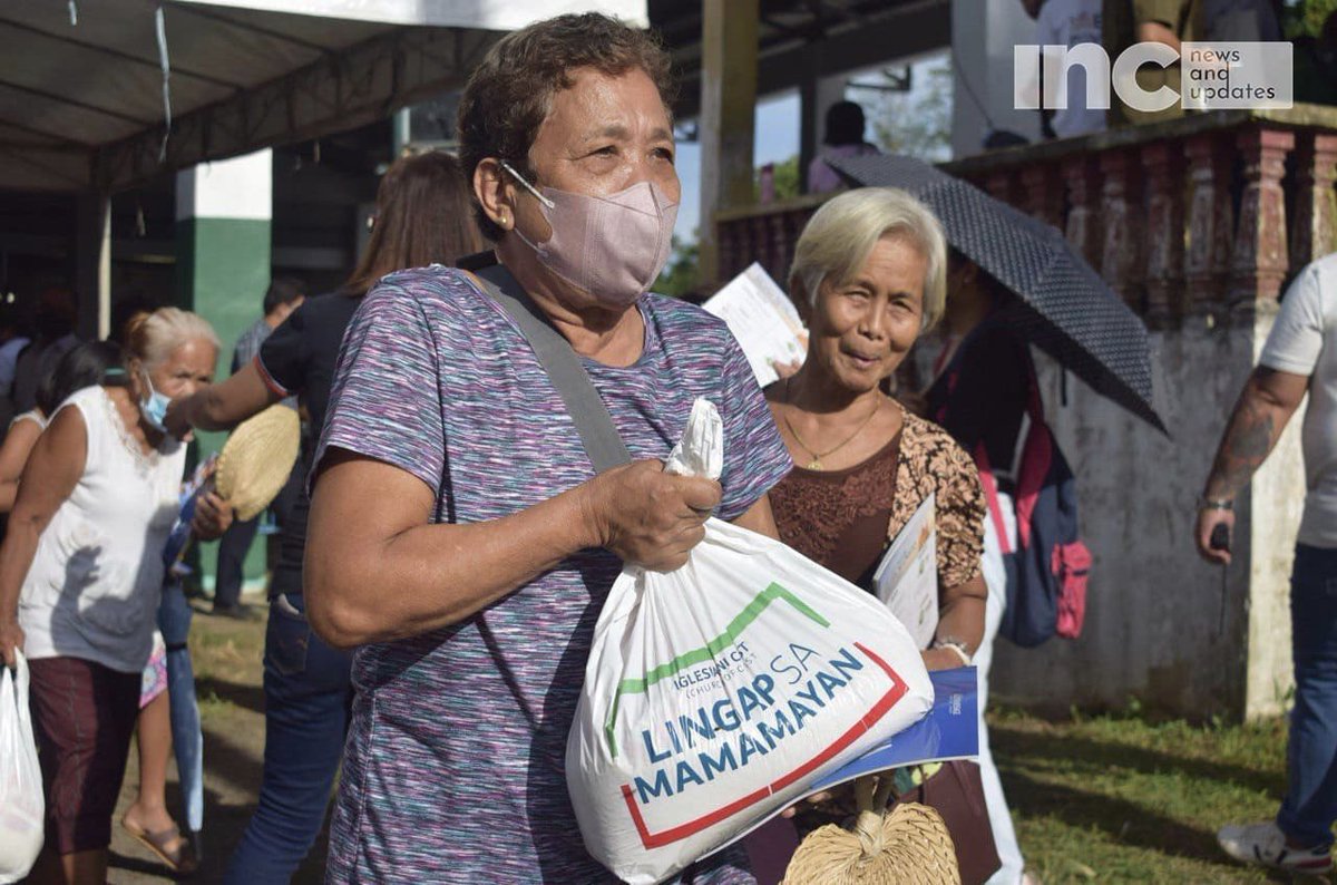 INCNewsNUpdates's tweet photo. Lingap Sa Mamamayan (Quezon West)
#CareForHumanity2022
#WWLingapSaMamamayan2022
#IglesiaNiCristo
#OneWithEVM https://t.co/dyoRE5CSzi