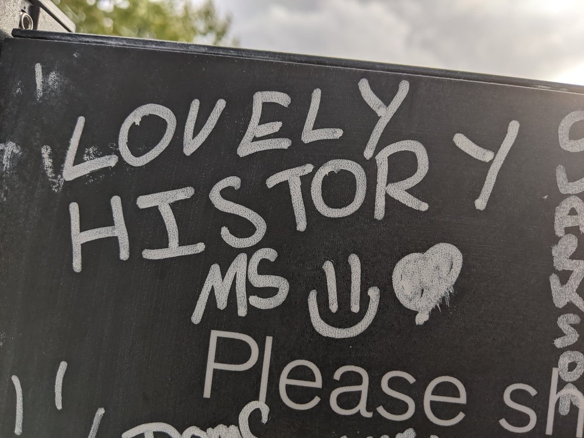 PMAGCollections's tweet image. We returned to @NT_SuttonHoo at the start of this week to return loaned Staffordshire Hoard objects to Stoke-on-Trent. It sounds like Swords of Warriors has been very successful and has brought the Staffordshire Hoard to thousands of people.
#museums #staffordshire