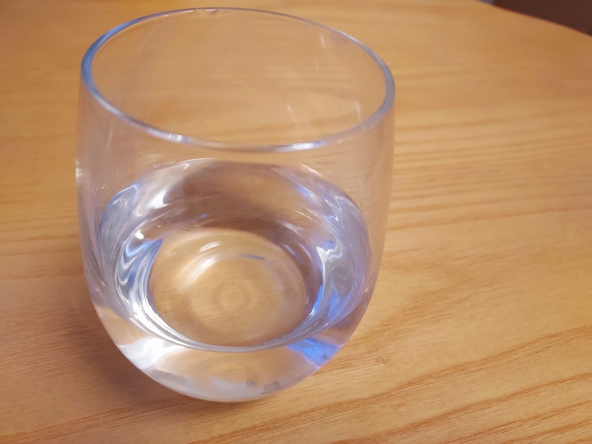 #juomavesidirektiivi voimaan 2023
^ #riskinarviointi 'lla #terveysriskit pyritään ehkäisemään
^ #legionella uusi seurattava- immuunipuutteiset henkilöt vaarassa erit -->alidiagnosoitu, havainnot lisääntynevät
^ riskinarviointien dl 2029

#ytp2022 #ympäristöterveys <a href="/Strenqp/">Paul Streng</a>