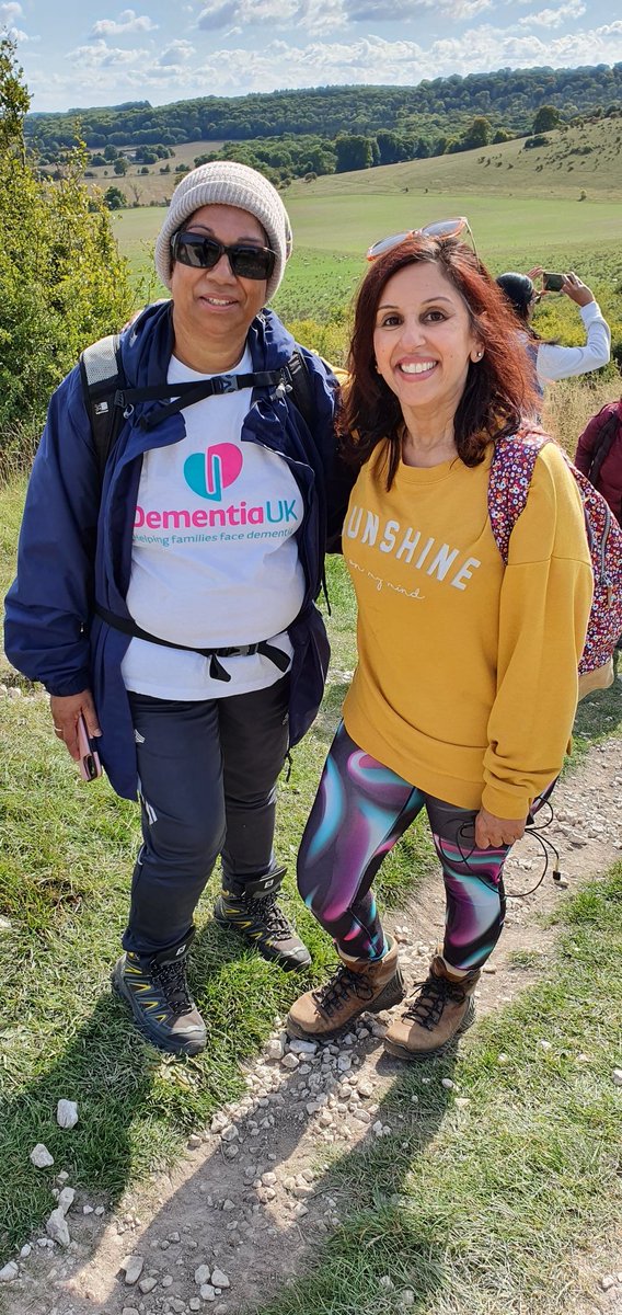 Who don't we usually see in the @ChilternsAONB #countryside ? #Southasianwomen over 50/60, grandmothers #changingthenarrative in simple ways. We don't go on wild adventures; Dadima's small community nature events feel empowering when we're in safe company & spaces #wocinnature 👣