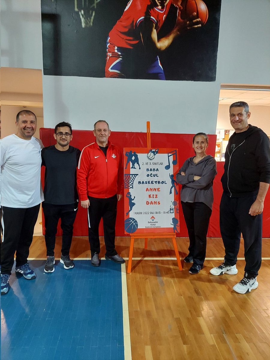 BABA&amp;OĞUL BASKETBOL
ANNE&amp;KIZ DANS etkinliğimizi velilerimizin yoğun katılımıyla ve muhteşem bir enerjiyle tamamladık.
🏀🕺💃<a href="/BahcesehirBursa/">BK Bursa Bademli Kampüsü</a> <a href="/akkay_esra/">Esra Akkay</a> <a href="/TrkErsen/">Ersen Türk</a> <a href="/demirkemal08/">kemal demir</a> <a href="/birsenerturk/">Birsen Ertürk</a> <a href="/BurhanGizem/">GİZEM BİLGİÇ</a> <a href="/DeryaPo83065519/">Derya Polat</a> <a href="/ebrucinaz/">Ebru Çinaz</a> <a href="/esragulerdik/">ESRA GÜLER</a> <a href="/Harunkavusturn/">Harunska</a> @asimgulerspor