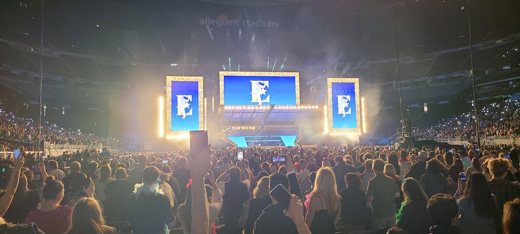 loubrownlee's tweet photo. I am a blessed man! Another great evening with my #TSU baby! She wanted to see Elton again so we met in Vegas for another stop on the Farewell tour. #GirlDad #FYBR #EltonFarewellTour https://t.co/Op2G2U1t64